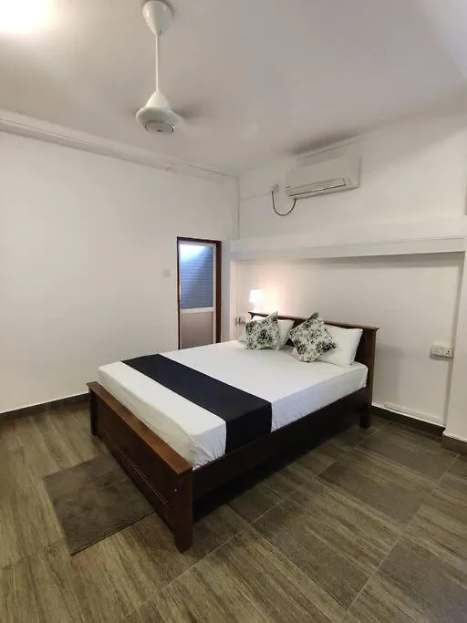 Apartment In Negombo Near Beach