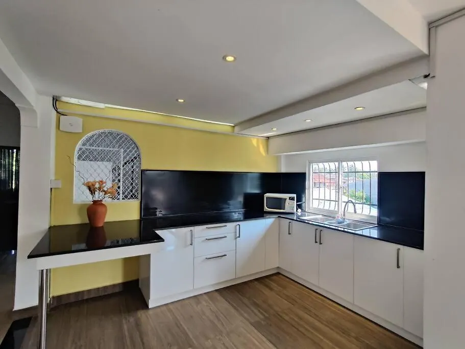 Apartment In Negombo Near Beach