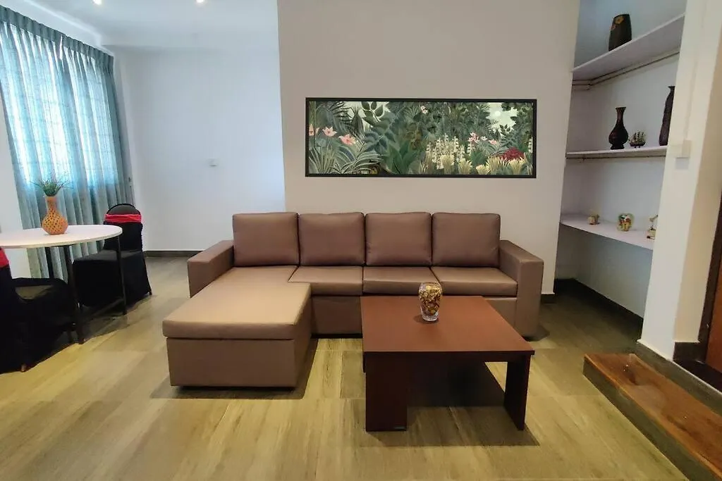 Apartment In Negombo Near Beach