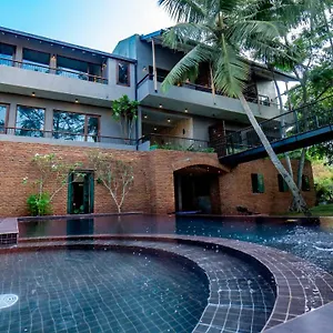 Ayur Ayur & Ayurveda Retreat Negombo